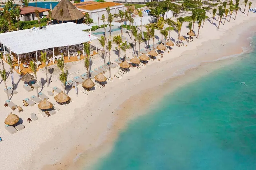 Akumal Secret Walk To Beach Pools With Ocean Views Apartment